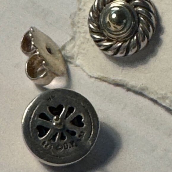 David Yurman Earrings - Picture 2 of 3